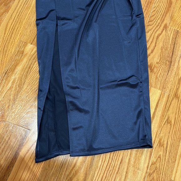Windsor Aleena Satin Midi Dress **NAVY NOT GREEN** - Picture 4 of 8